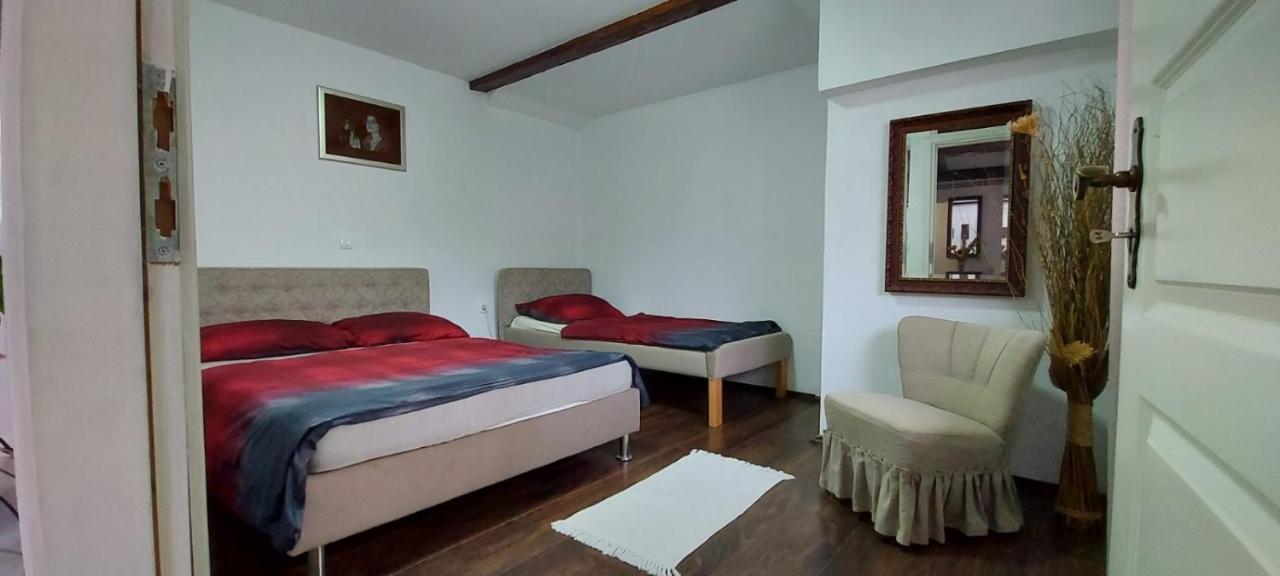 Apartments Jurasic Ogulin Exterior photo