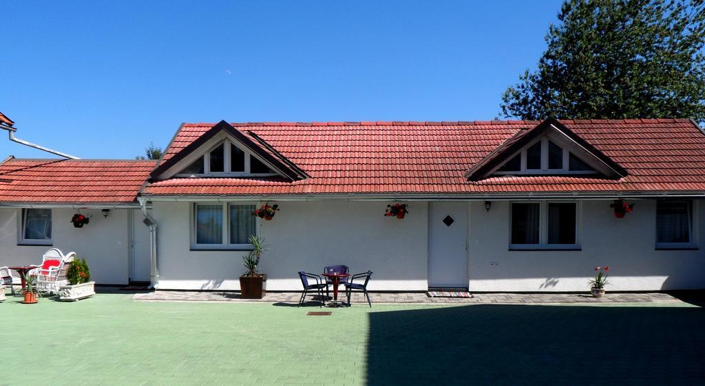 Apartments Jurasic Ogulin Exterior photo
